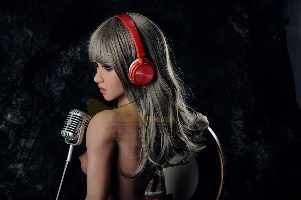 Sexpuppe Lora