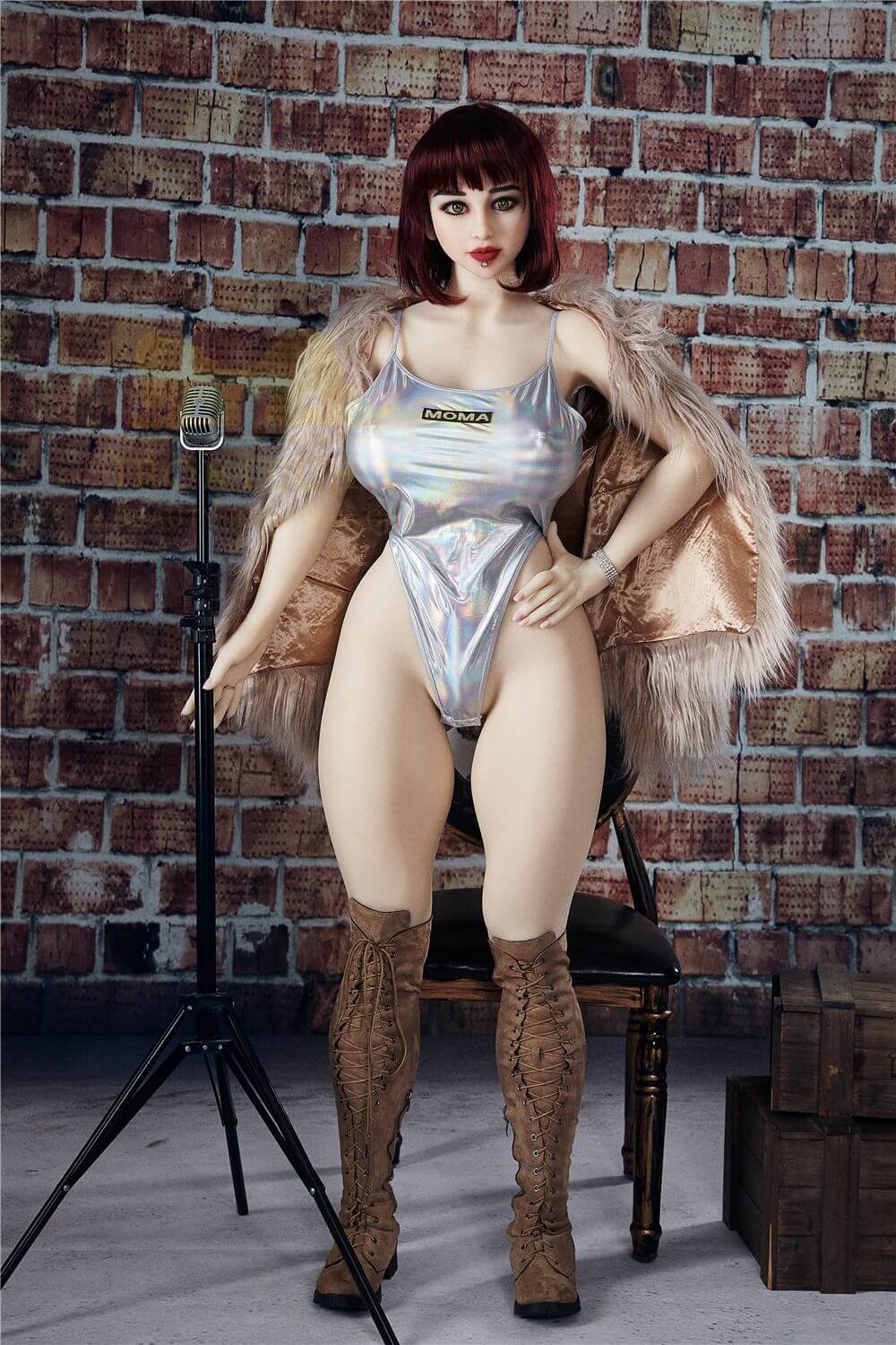 Sexpuppe Majlinda