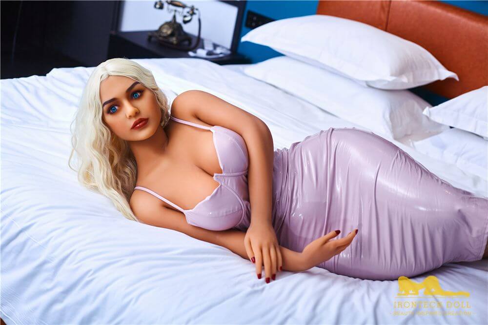 Sexpuppe Julia