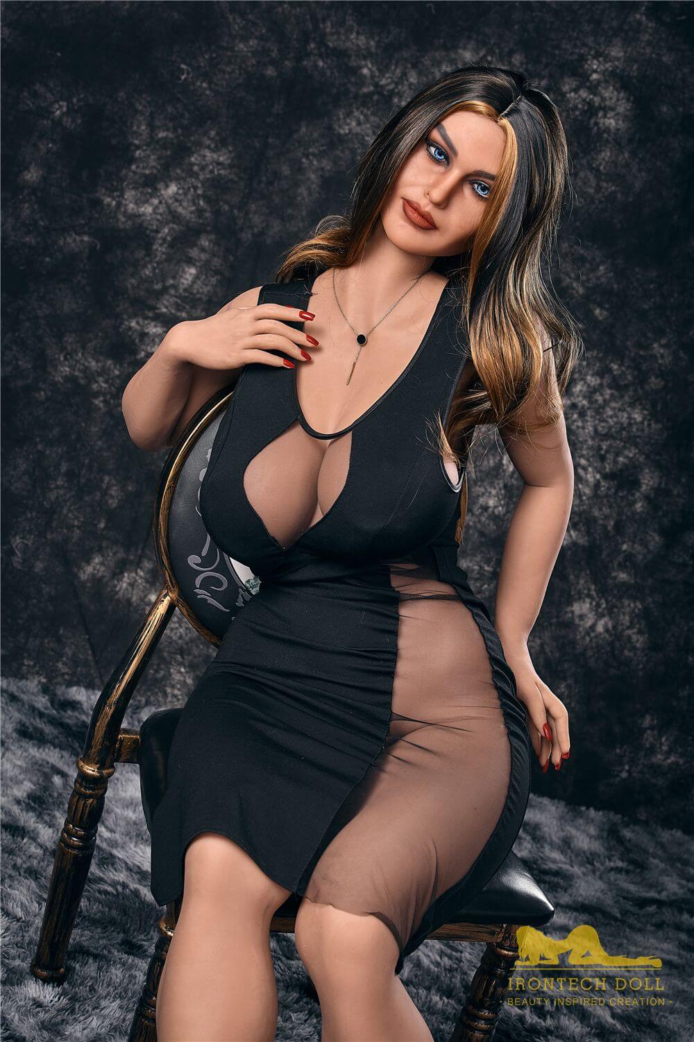 Sexpuppe Monica 2