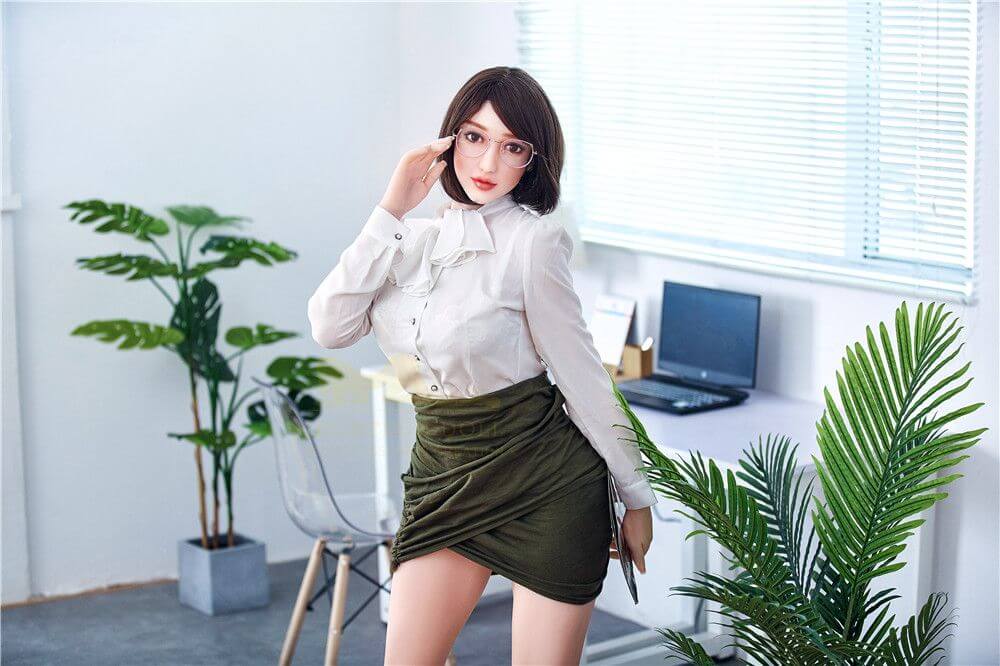 Sexpuppe Mika 4
