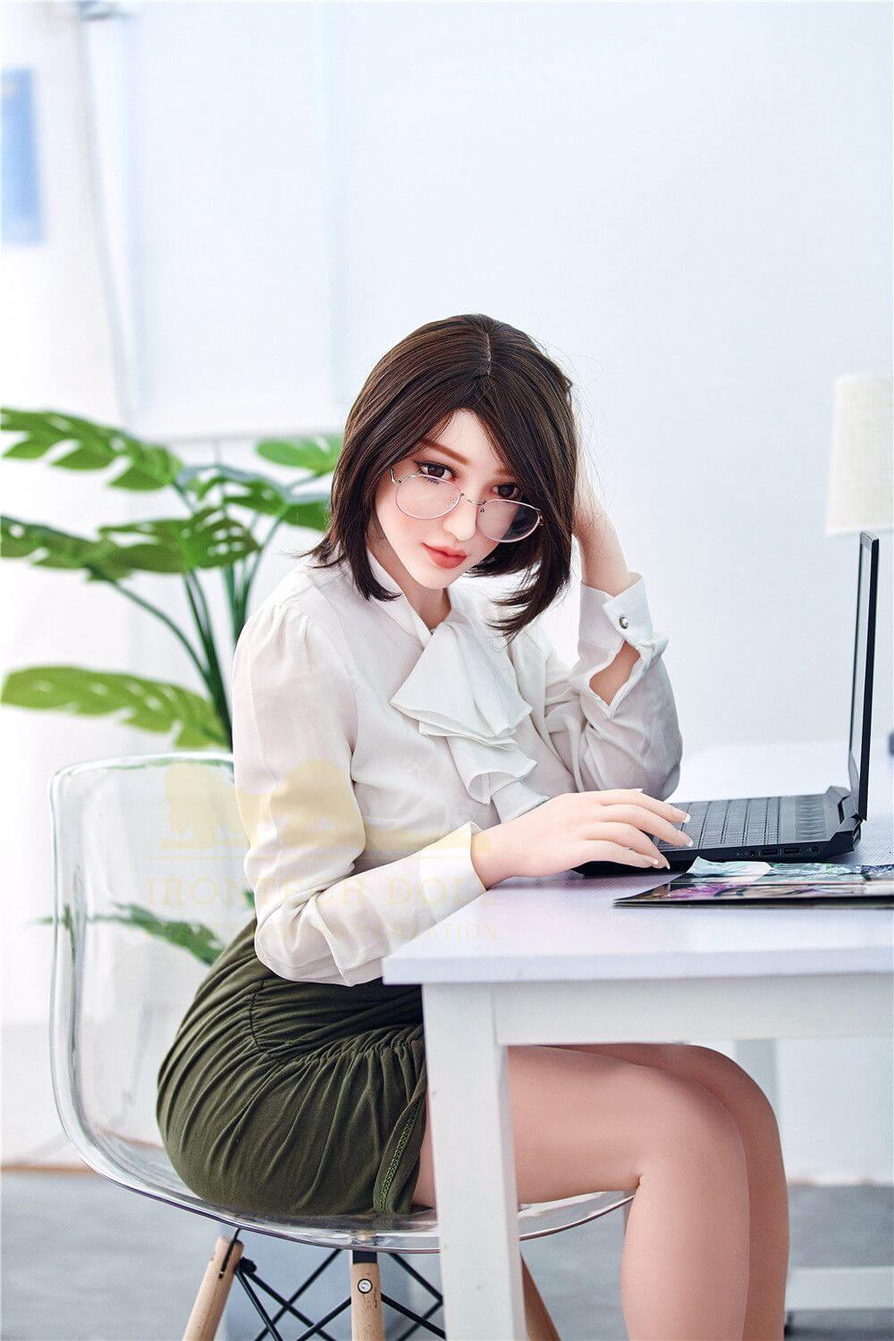 Sexpuppe Mika 4