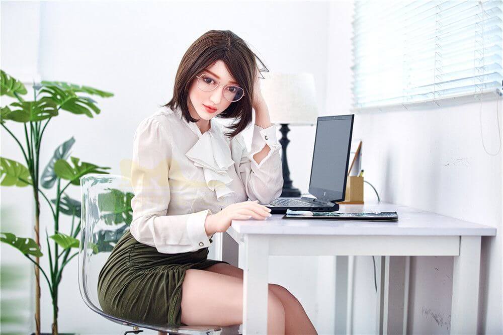 Sexpuppe Mika 4