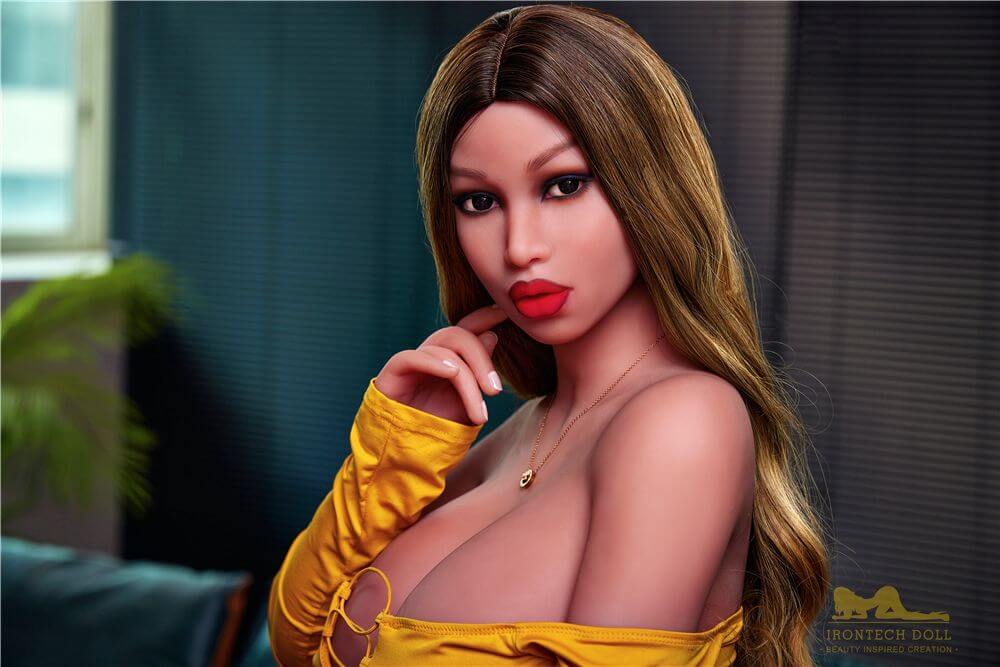 Sexpuppe Lola 3