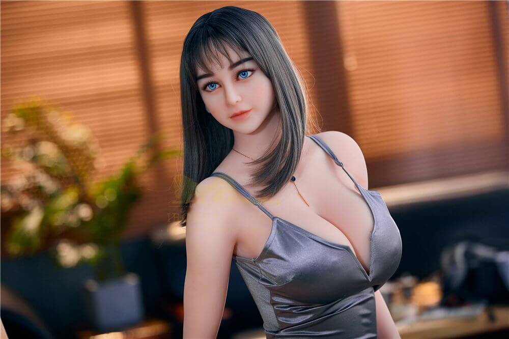 Sexpuppe Miki 8