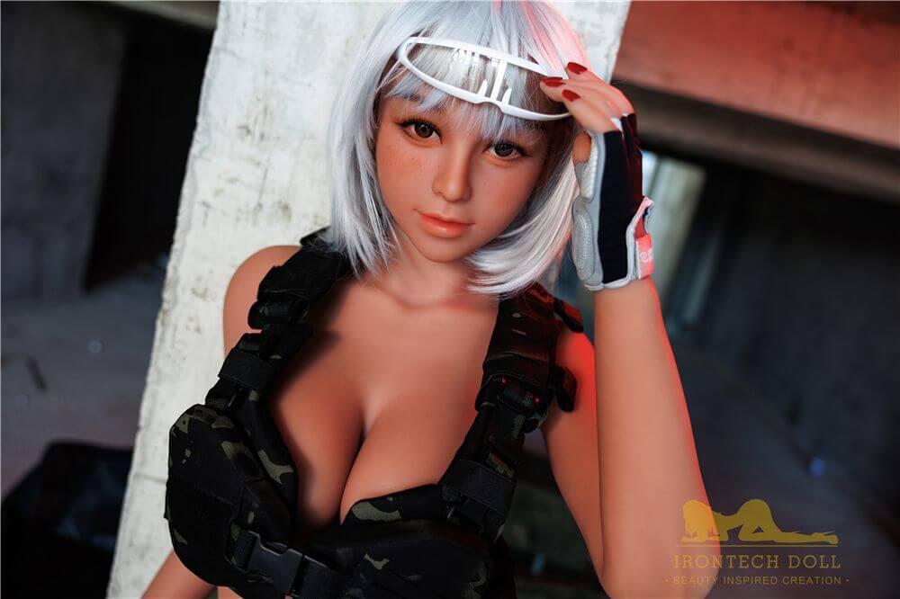 Sexpuppe Miki 12