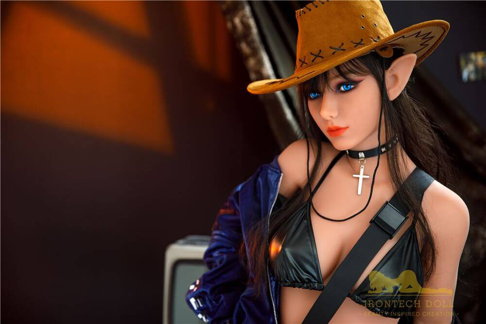 Sexpuppe Scarlett Elf 3