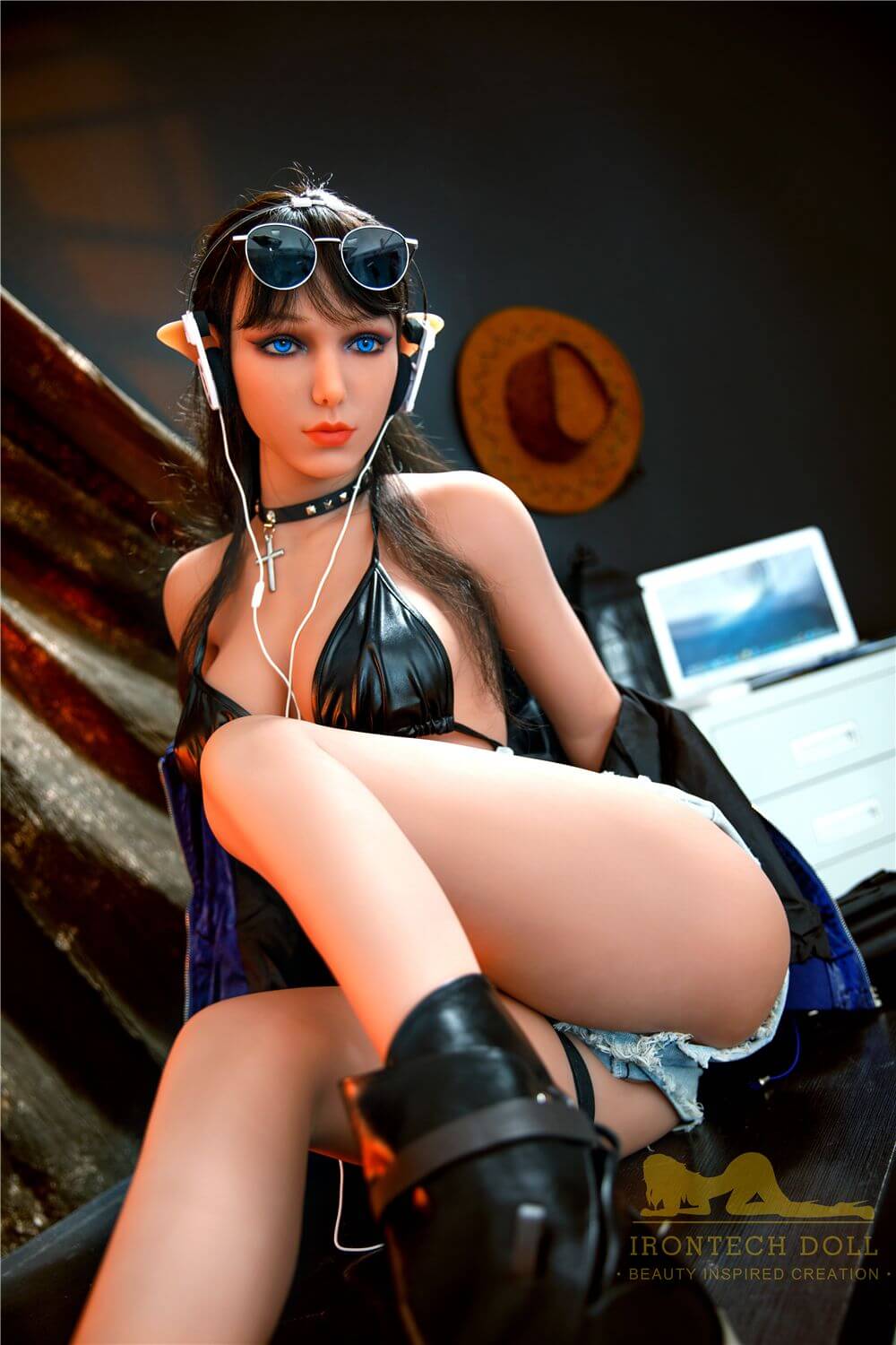 Sexpuppe Scarlett Elf 3