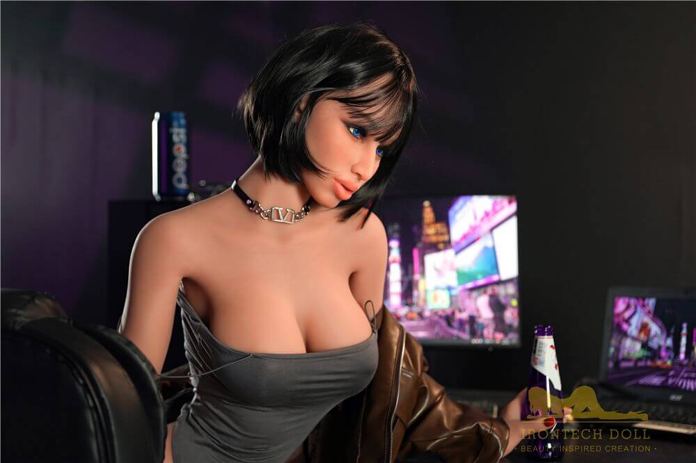 Sexpuppe Zara 5