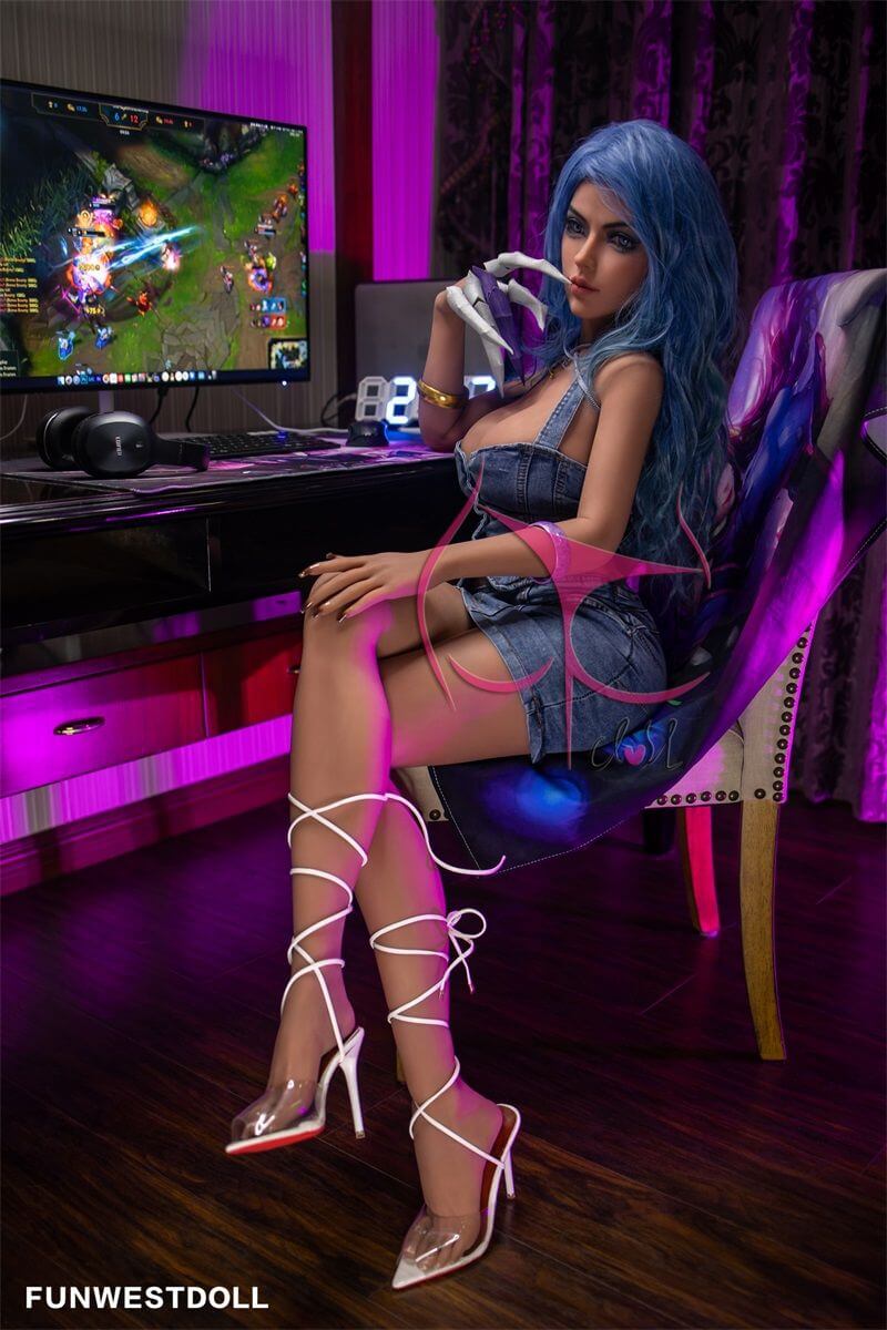 Sexpuppe Lexie 5