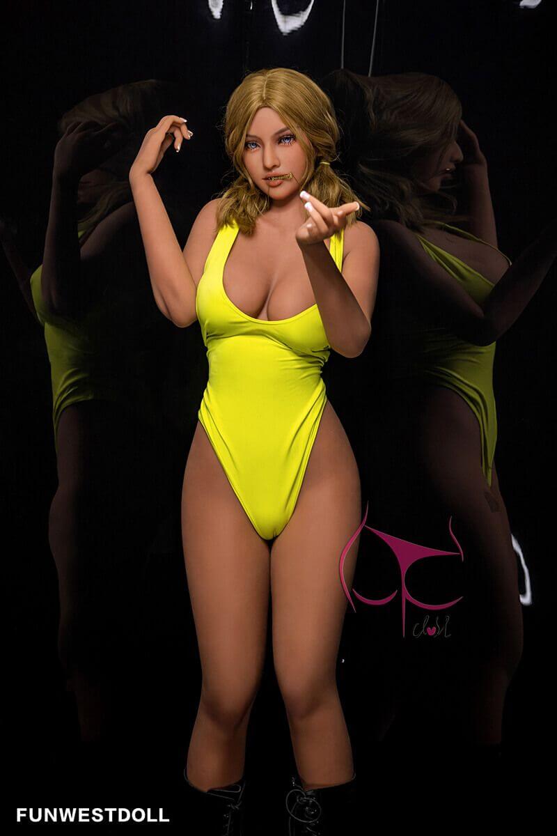 Sexpuppe Bea 2