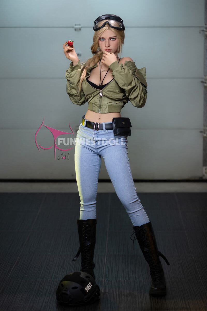 Sexpuppe Bella 2
