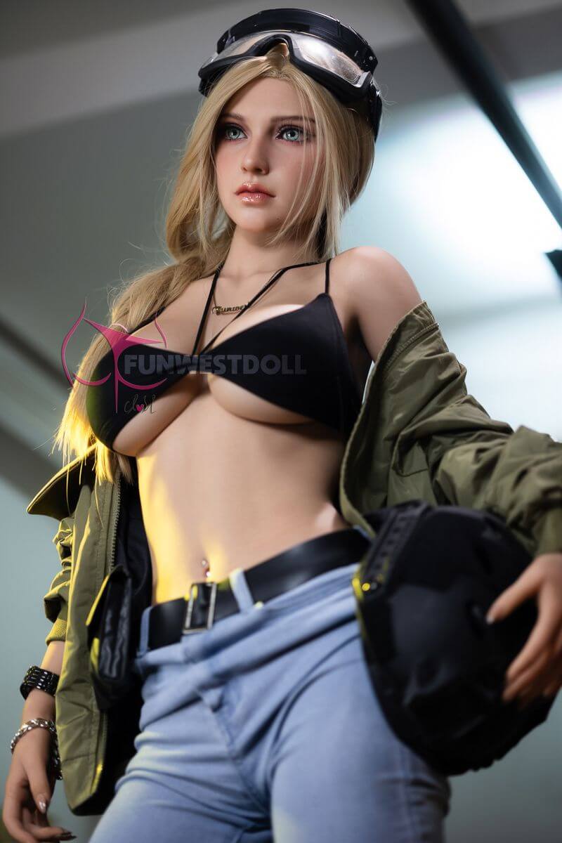 Sexpuppe Bella 2