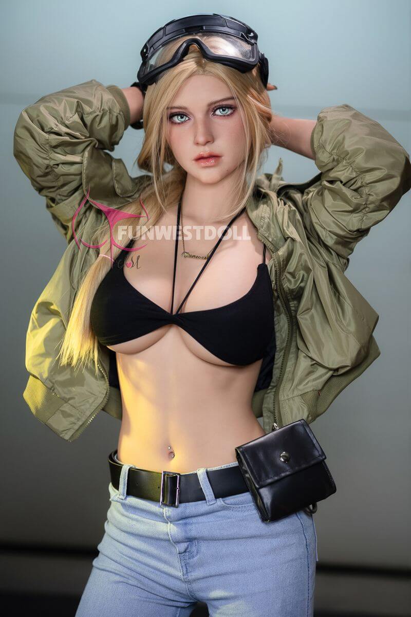 Sexpuppe Bella 2