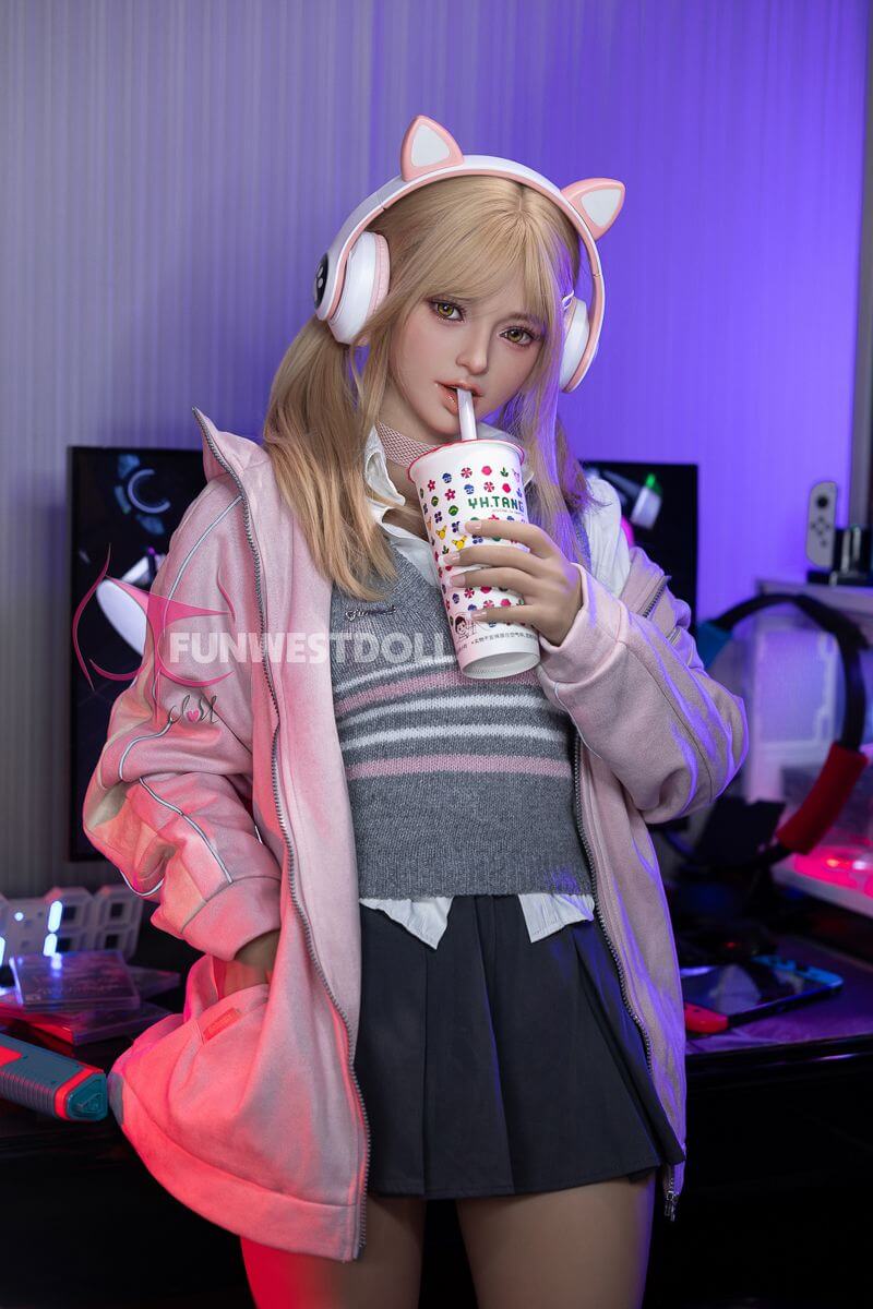 Sexpuppe Alice 4