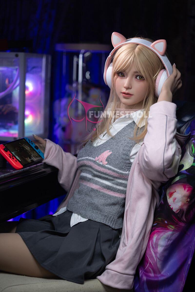 Sexpuppe Alice 4