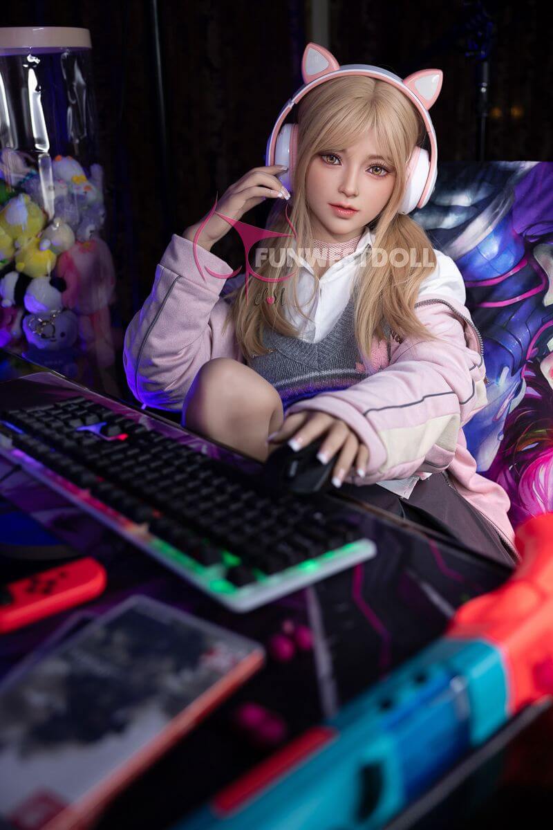 Sexpuppe Alice 4